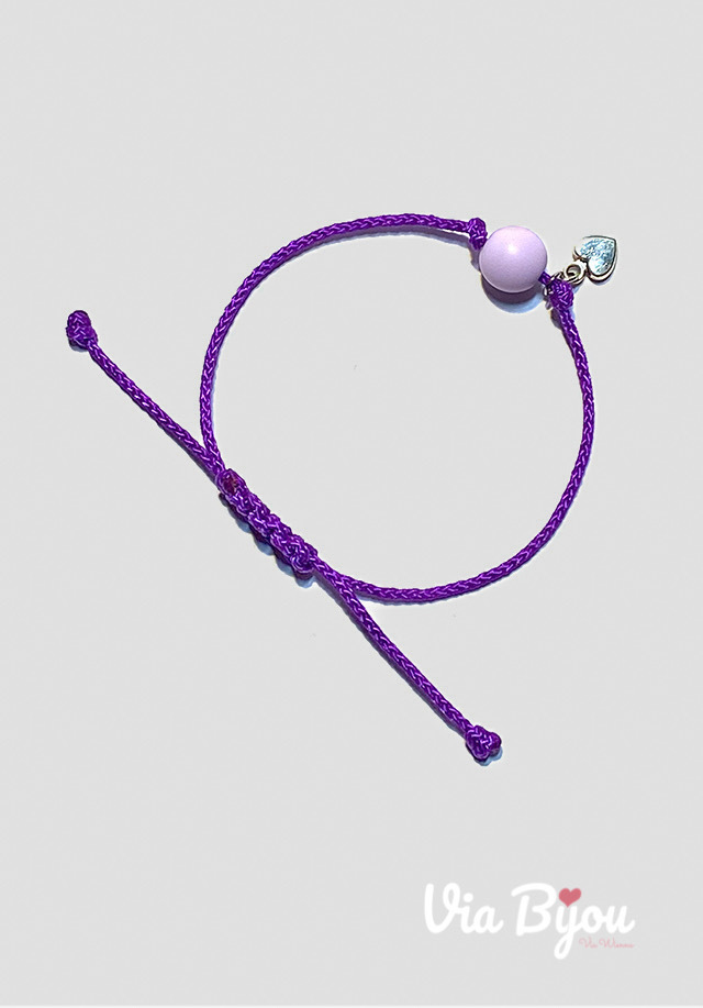 Cord bracelet/Purple with a heart